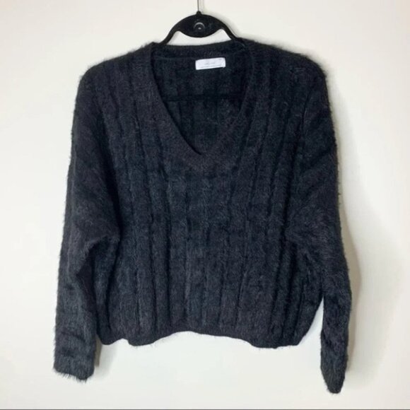 Oak and Fort Fuzzy Sweater V-neck Brushed Knit Black pullover fluffy Size XS - Picture 7 of 16